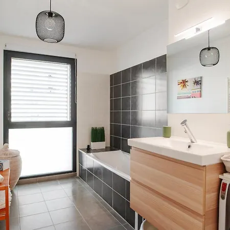 Zen - F3 Port Marianne Avec Garage Apartment Montpellier